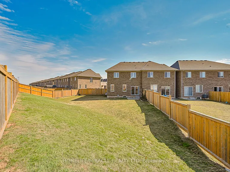 23 Pinot Cres #UPPER — Photo 47
