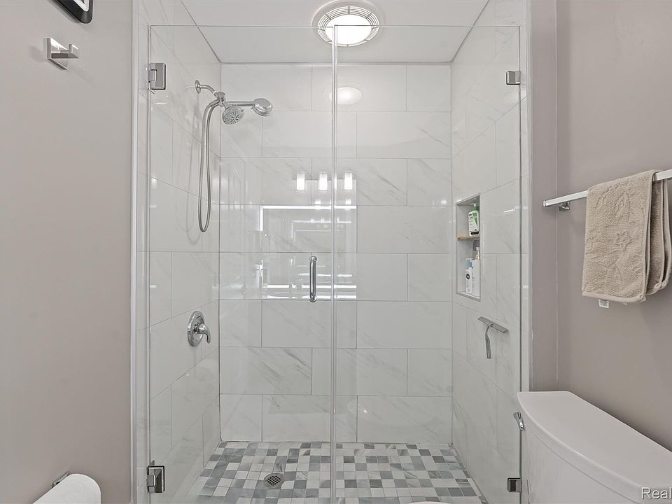 48495 Central Park Dr, photo 29