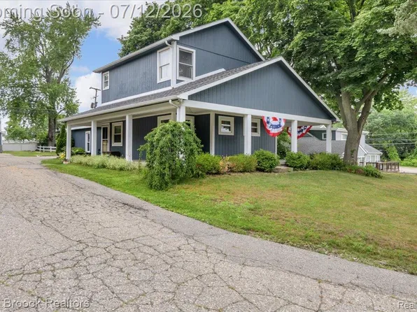 8230 Vandell St, Commerce Township, MI 48382