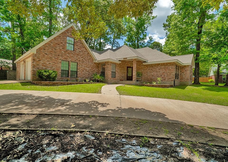 1st image of 1907 Fairway Dr