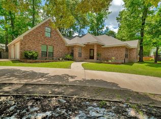 1907 Fairway Dr, Huntsville, TX 77340