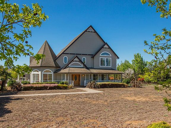 2nd image of 5628 Sundown Ln