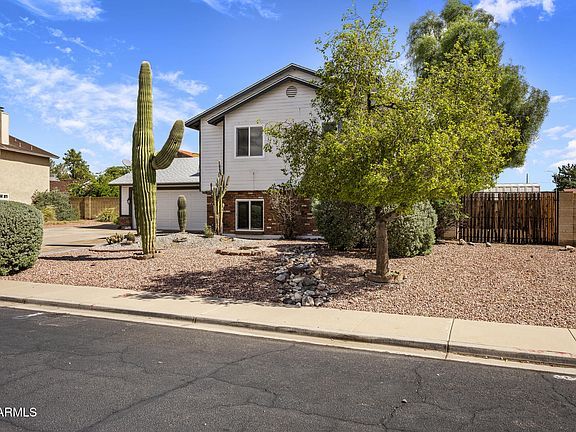 3rd image of 1841 N Saffron Circle