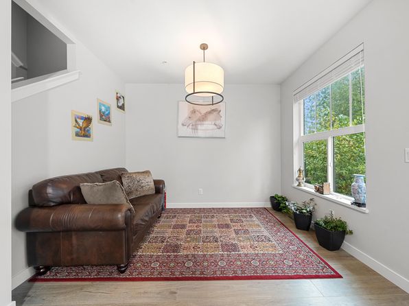 8370 202b St #12, Langley, BC V2Y 4K8