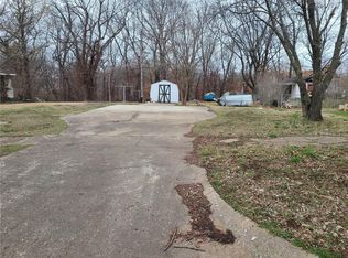 16 S Holbrook St, Fort Scott, KS 66701