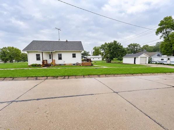 101 E 4th St, Emerson, NE 68733