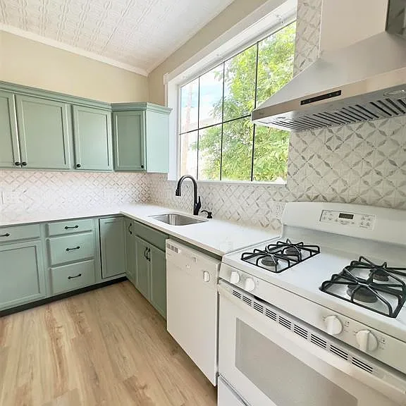 6 Duncan Ct #2 — Photo 3