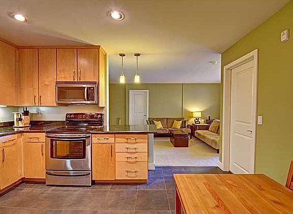 2nd image of 836 W Pennsylvania Ave APT 310