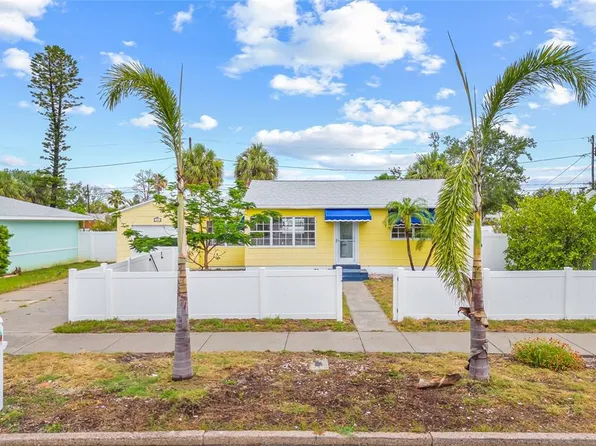 260 42nd Ave, Saint Pete Beach, FL 33706