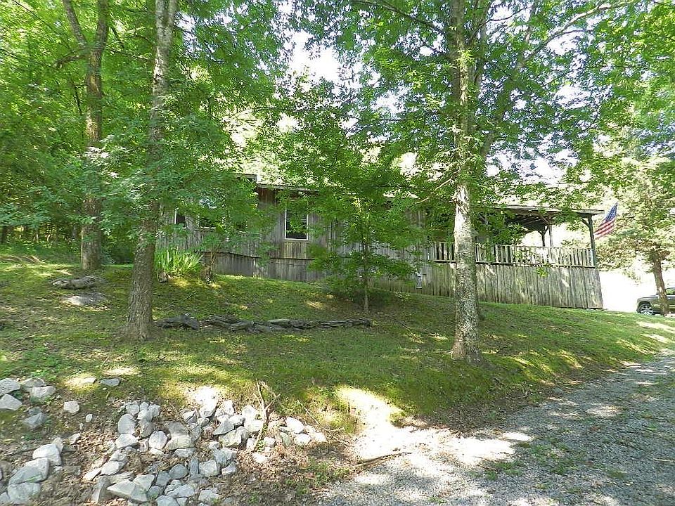 1st image of 136 Spalding Bell Ln