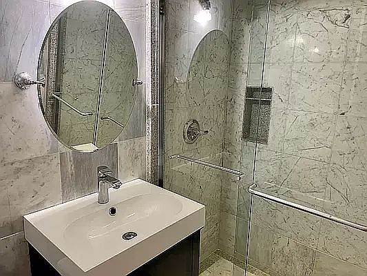 5th image of 35 W 94th St #3