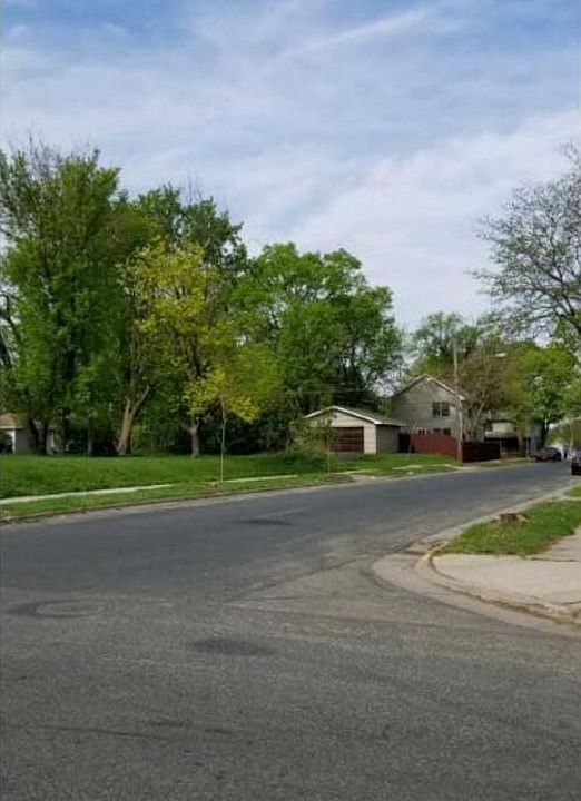 1st image of 2423 Aldrich Ave N