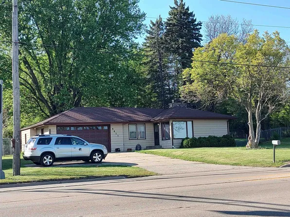 5411 Forest Hills Rd, Rockford, IL 61114