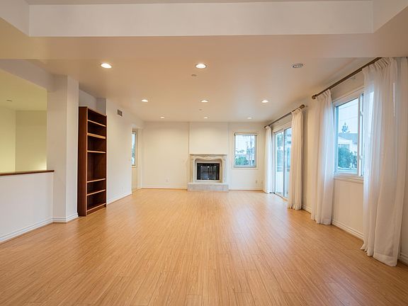 3rd image of 11824 Darlington Ave #Penthouse 3
