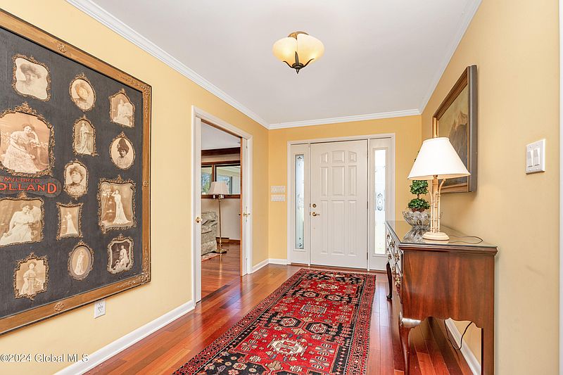 3rd image of 29 Pine Tree Lane