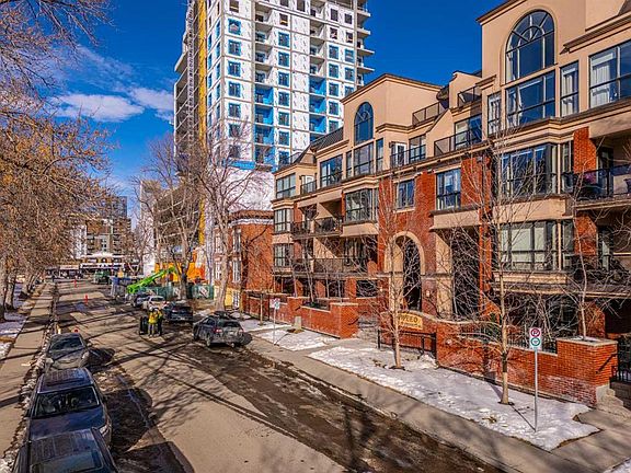 2nd image of 1730 W 5a St SW #402