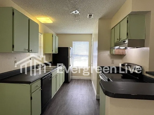 103 Pembroke Ct