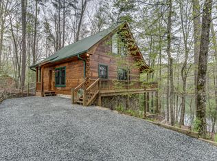 1185 Maggie Chapman Rd, Blue Ridge, GA 30513