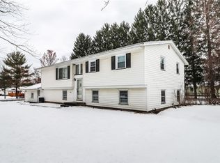 9 Jacklyn Dr, Rochester, NY 14624