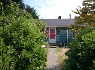 9046 36th Ave SW, Seattle, WA 98126