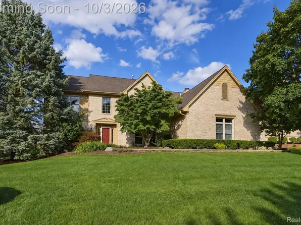 17190 Tall Pines Ct, Northville, MI 48168