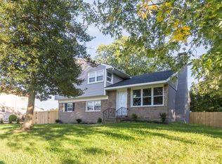 7 Brookmead Dr, Cherry Hill, NJ 08034