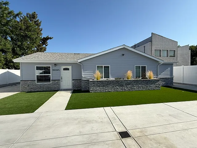 3 bed, 1258 sqft, $3,600 — Photo 1