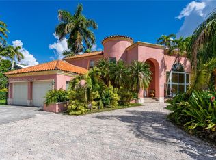 8768 SW 62nd Ct, Pinecrest, FL 33156