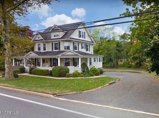 4 S Holmdel Rd, Holmdel, NJ 07733