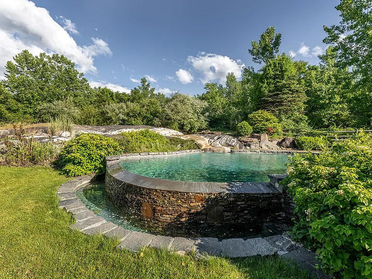95 Long River Rd — Photo 4