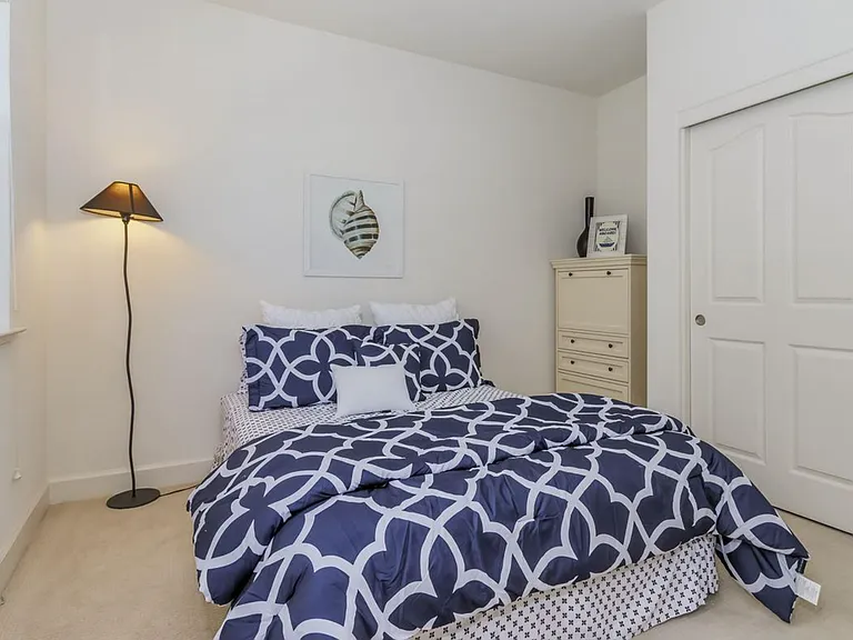7071 N Mariposa Ct — Photo 5