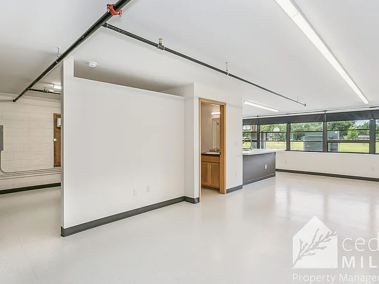 Black Bear Elementary — Photo 9