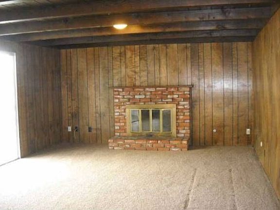 4th image of 529 Alder St