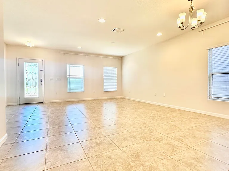 1385 Fuji Dr — Photo 5