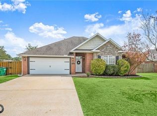 333 Carrington Ave, Springdale, AR 72764