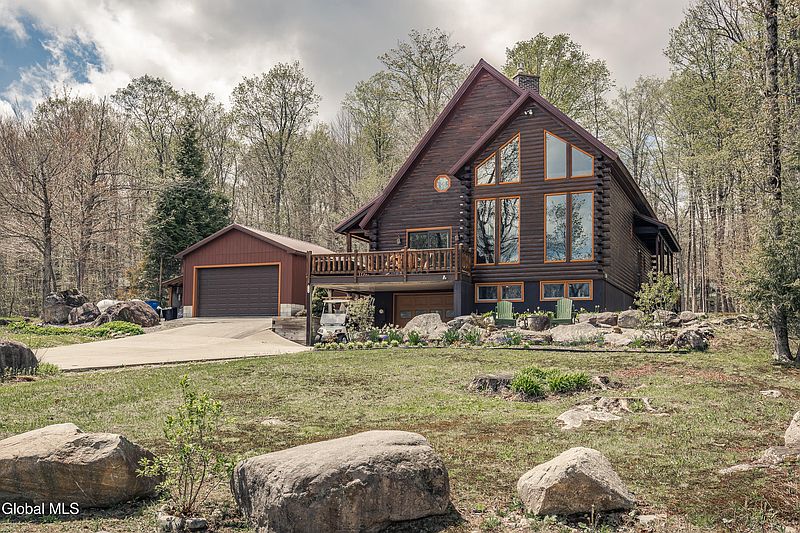 5th image of 159 Maplewood Drive
