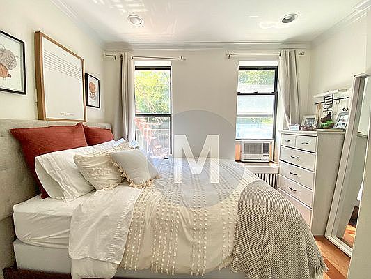 1st image of 161 E 99th St APT 2a