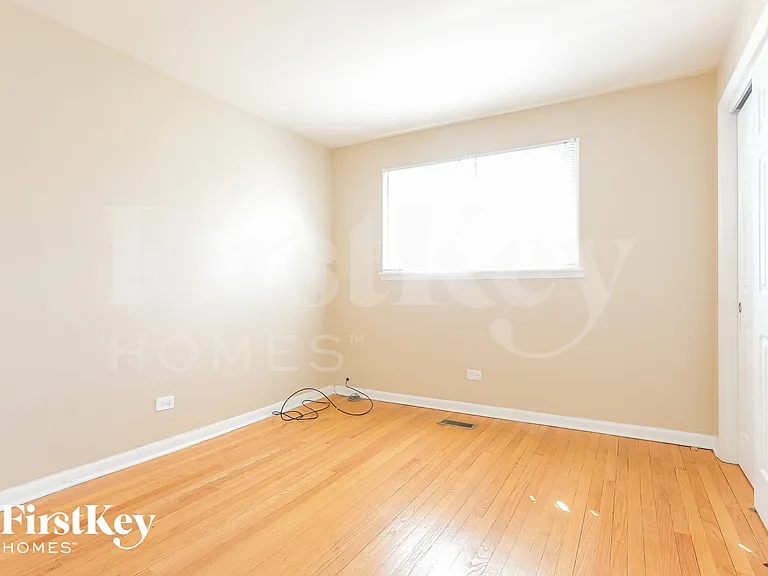 4302 Applewood Ln — Photo 12