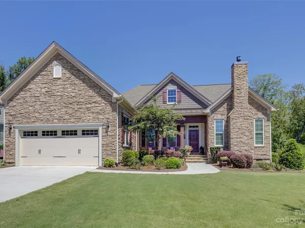 17202 Coves Edge Ln, Charlotte, NC 28278