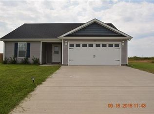 201 Bob White Trl, Oak Grove, KY 42262
