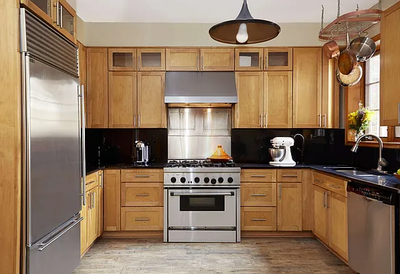 Sold by Brown Harris Stevens | media 4