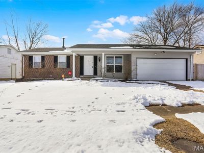 654 Mediterranean Dr, Florissant, MO, 63031