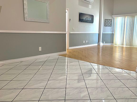 4th image of 6010 Romaine St APT 202