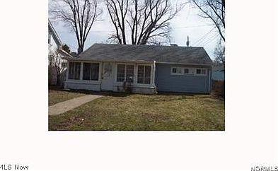 1st image of 3929 Edgewater Dr
