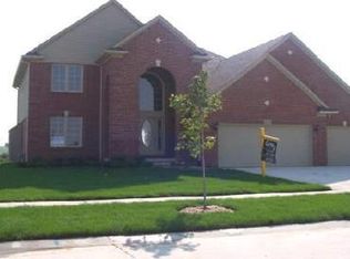 50062 Greycoat Dr, Update, MI