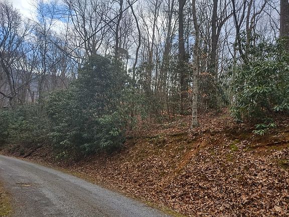 2nd image of 4 Valley Home Rd
