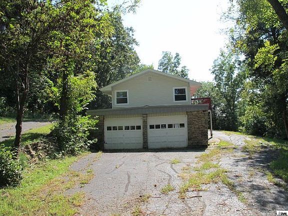 2nd image of 28557 W 88th St