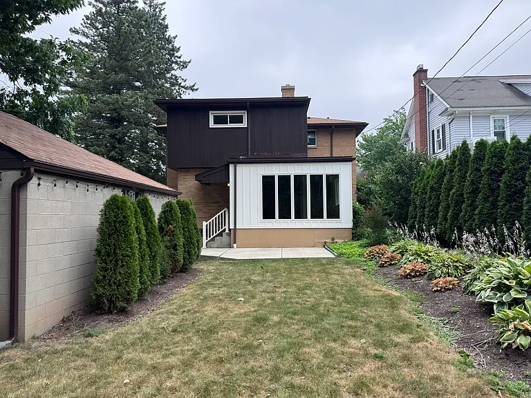 69 Berryman Dr — Photo 24