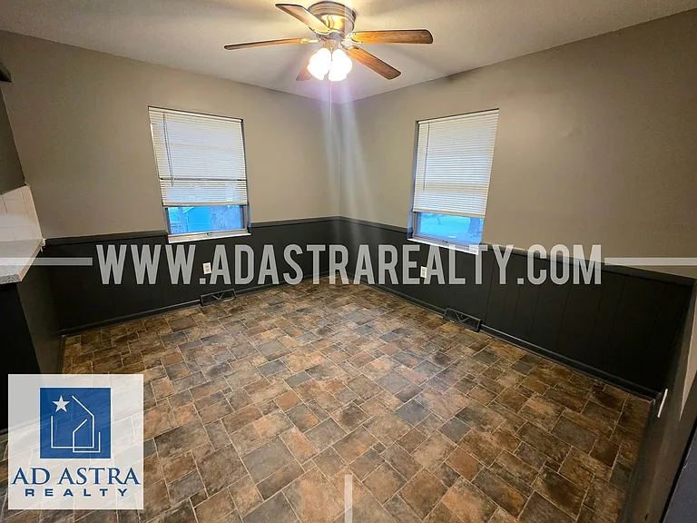 208 Brookside Dr — Photo 10