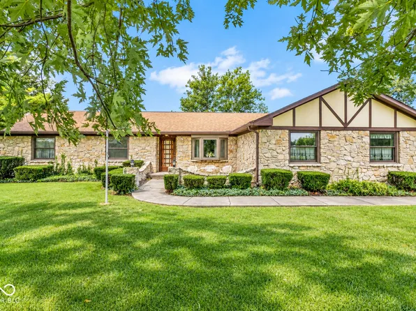 2448 S Sunrise Dr, New Palestine, IN 46163